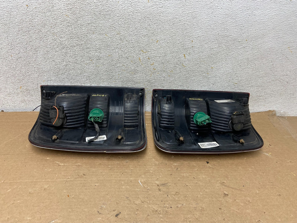 2004 to 2008 Ford F150 F-150 Left+Right Set Side Tail Lights AH8465 DG9