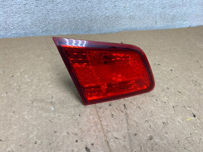 2010-2014 Subaru Legacy Left Driver Lh Side Tail Light Inner V0230 DW2