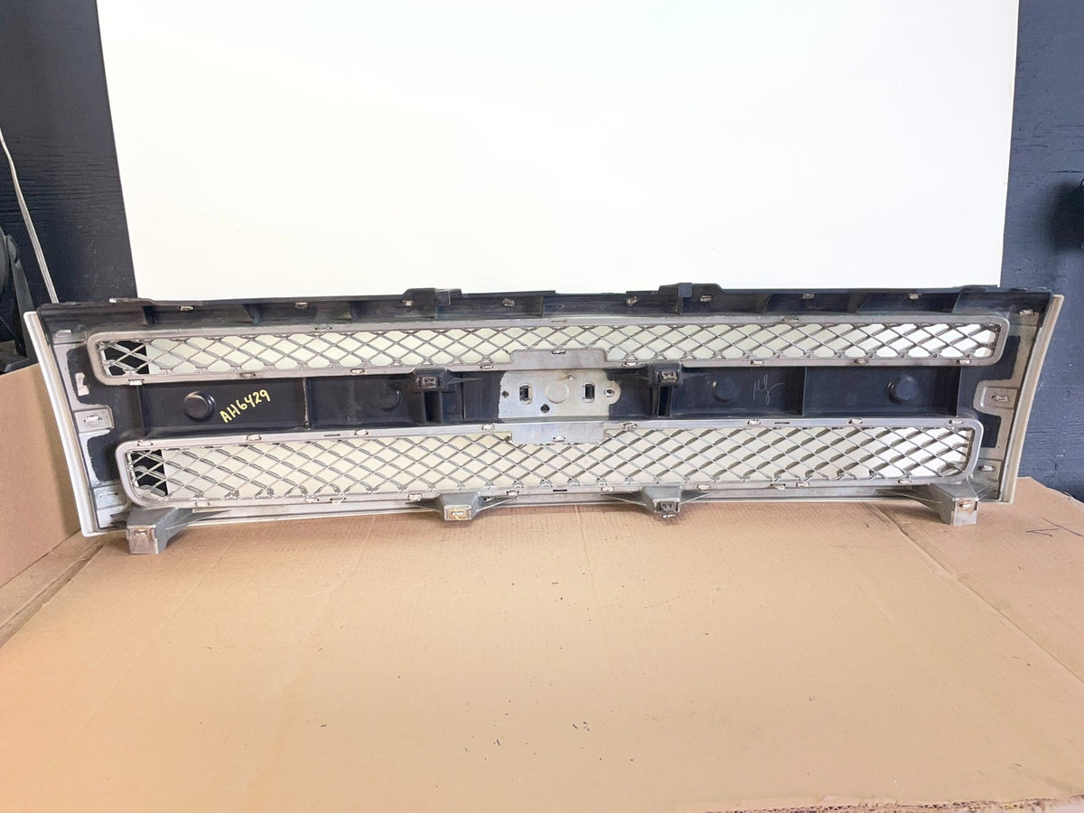 2007 to 2013 Chevrolet Silverado 1500 Front Chrome Grille Grill ah6429 DG6