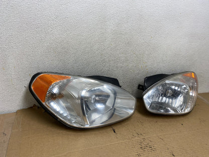 2006 to 2011 Hyundai Accent Sedan Left+Right Halogen Headlights AH4043 DW1