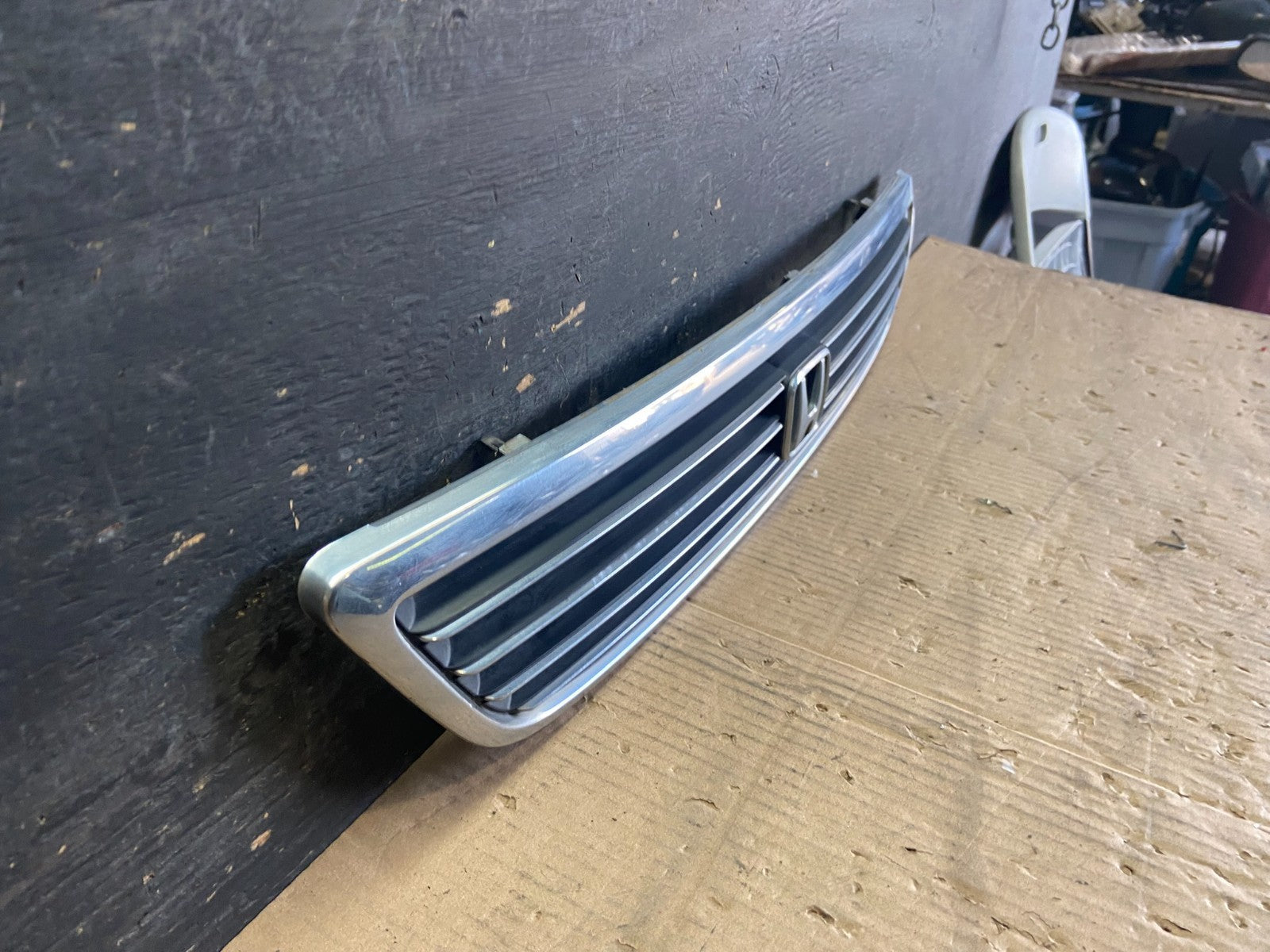 1995 to 1998 Honda Odyssey Front Grille Grill r5459 DG2