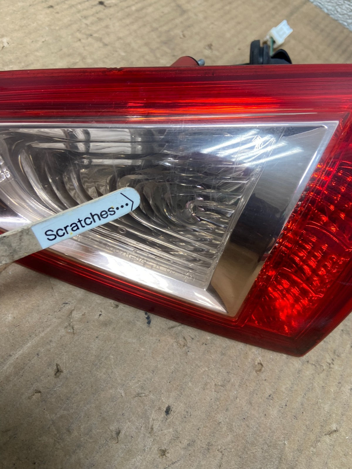 2008-2012 Infiniti Ex35 Right Passenger Tail Light Inner OEM AA6317 DW3