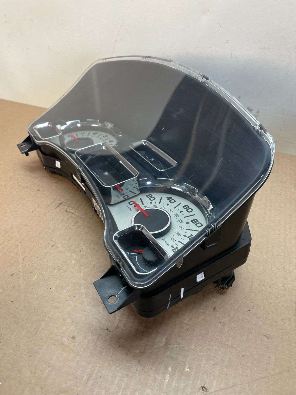 2007 2008 Ford Expedition Speedometer Cluster Gauge AI4387 DG2