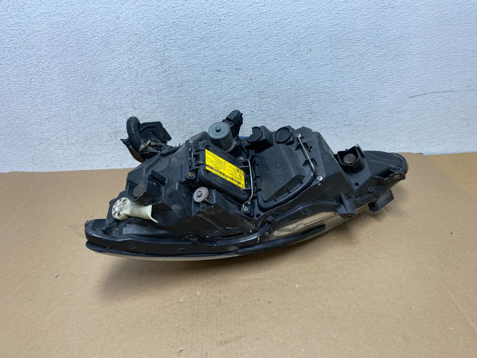 2006 - 2010 Lexus IS250 Right Passenger RH Side Xenon Headlight AD6412 DW11