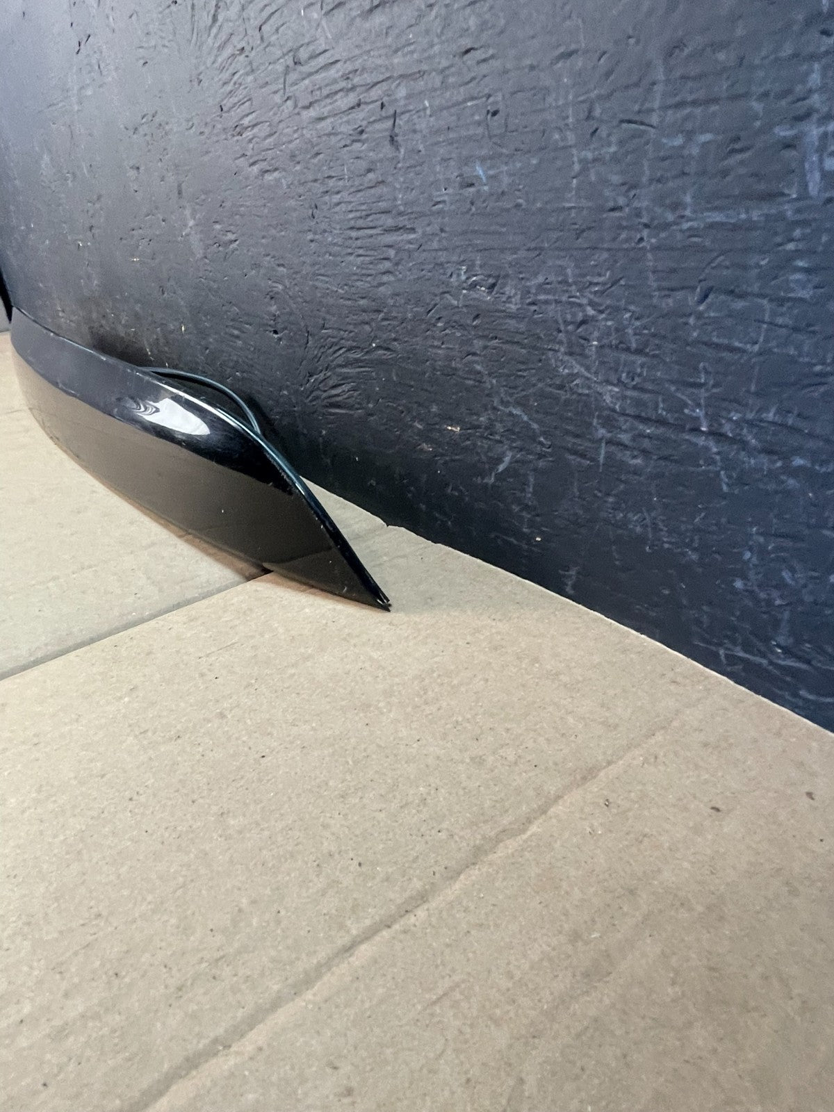 2015 to 2018 Nissan Murano Rear Right Side Liftgate Spoiler Molding AC2070 DG1