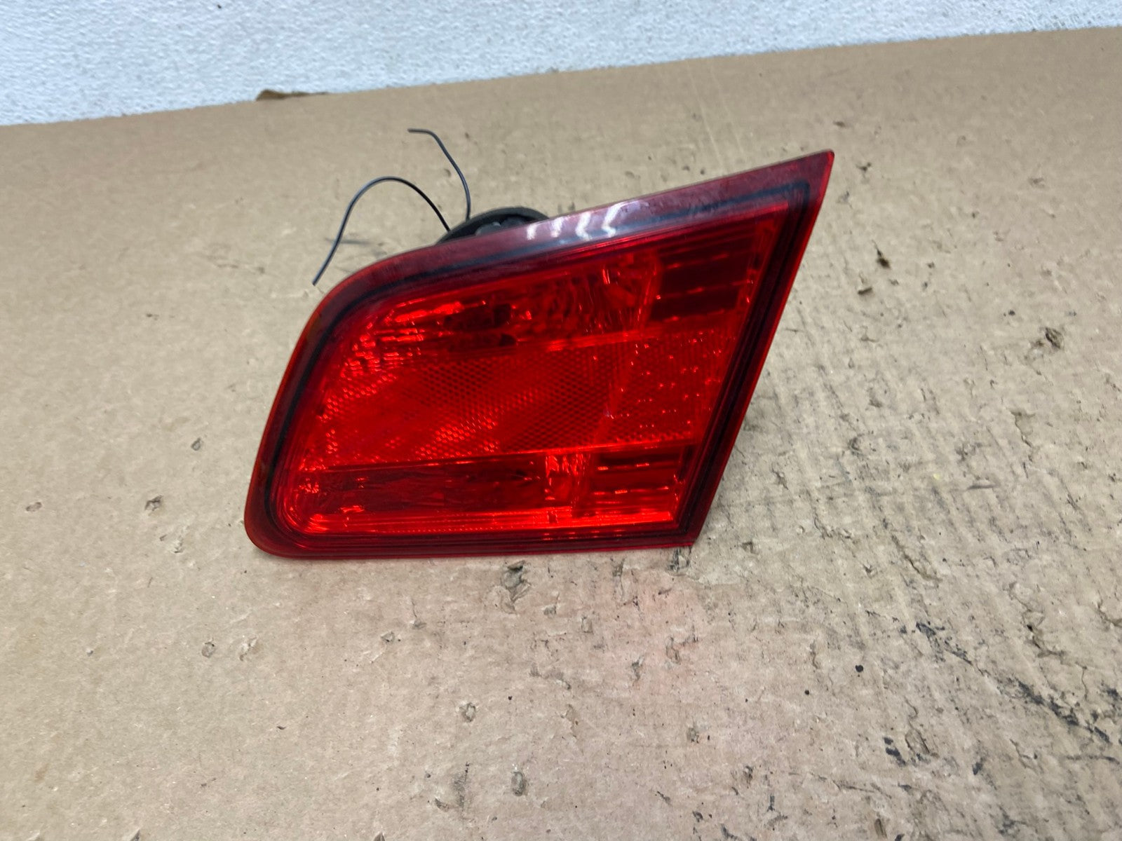 2010-2014 Subaru Legacy Right Passenger Rh Side Tail Light Inner AF8177 LK0