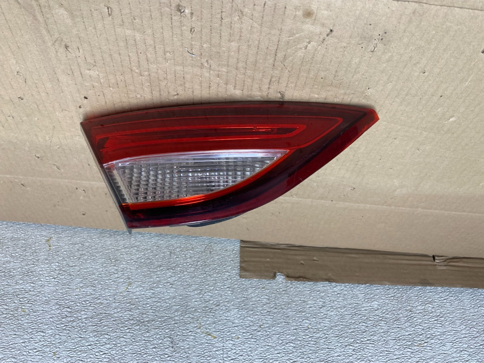 2015 to 2017 Chrysler 200 Sedan Left Driver Side Inner Tail Light Oem U2859 DW0