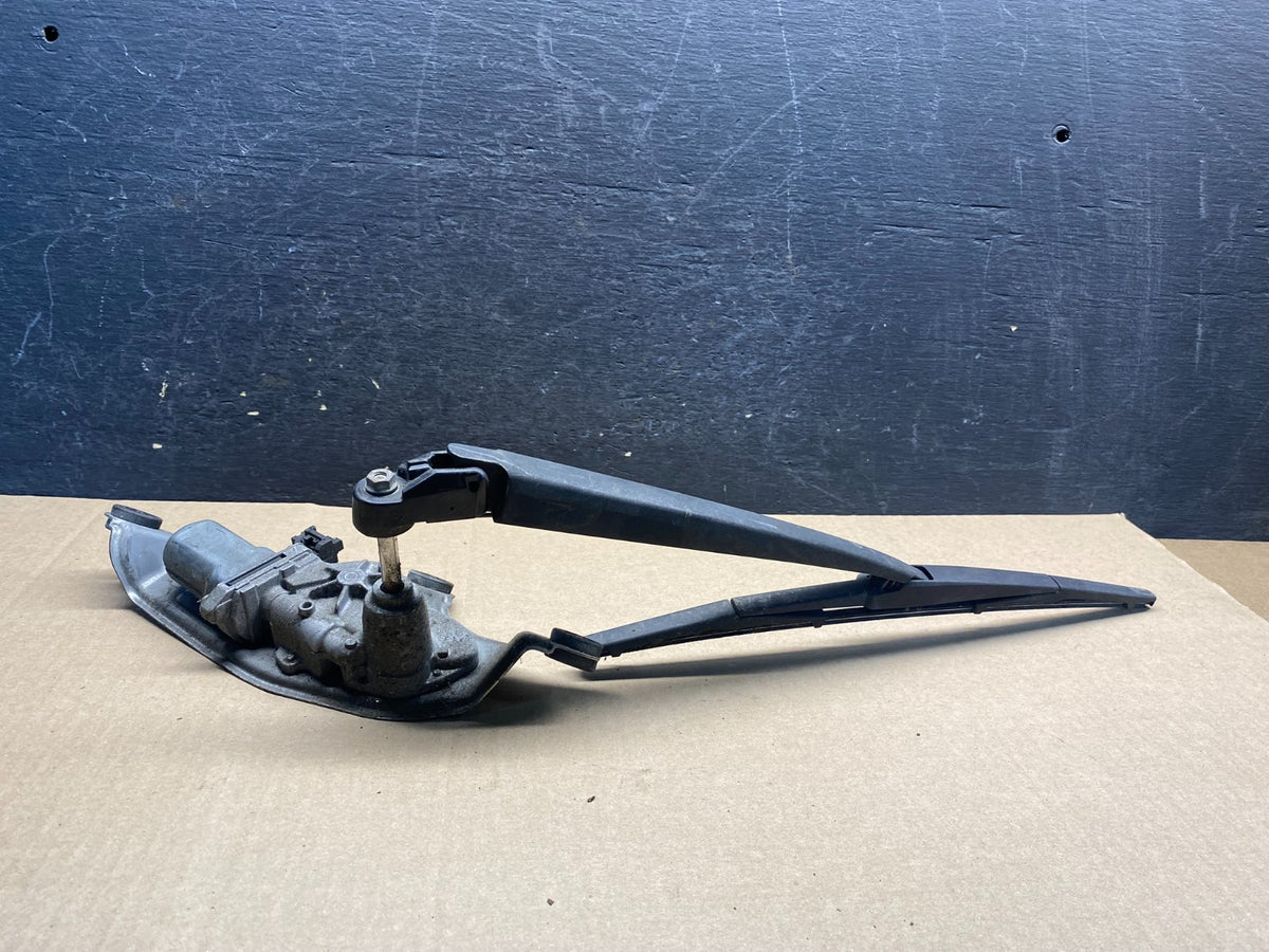 2010 to 2013 Mazda 3 Windshield Rear Wiper Motor AG9630 DG3