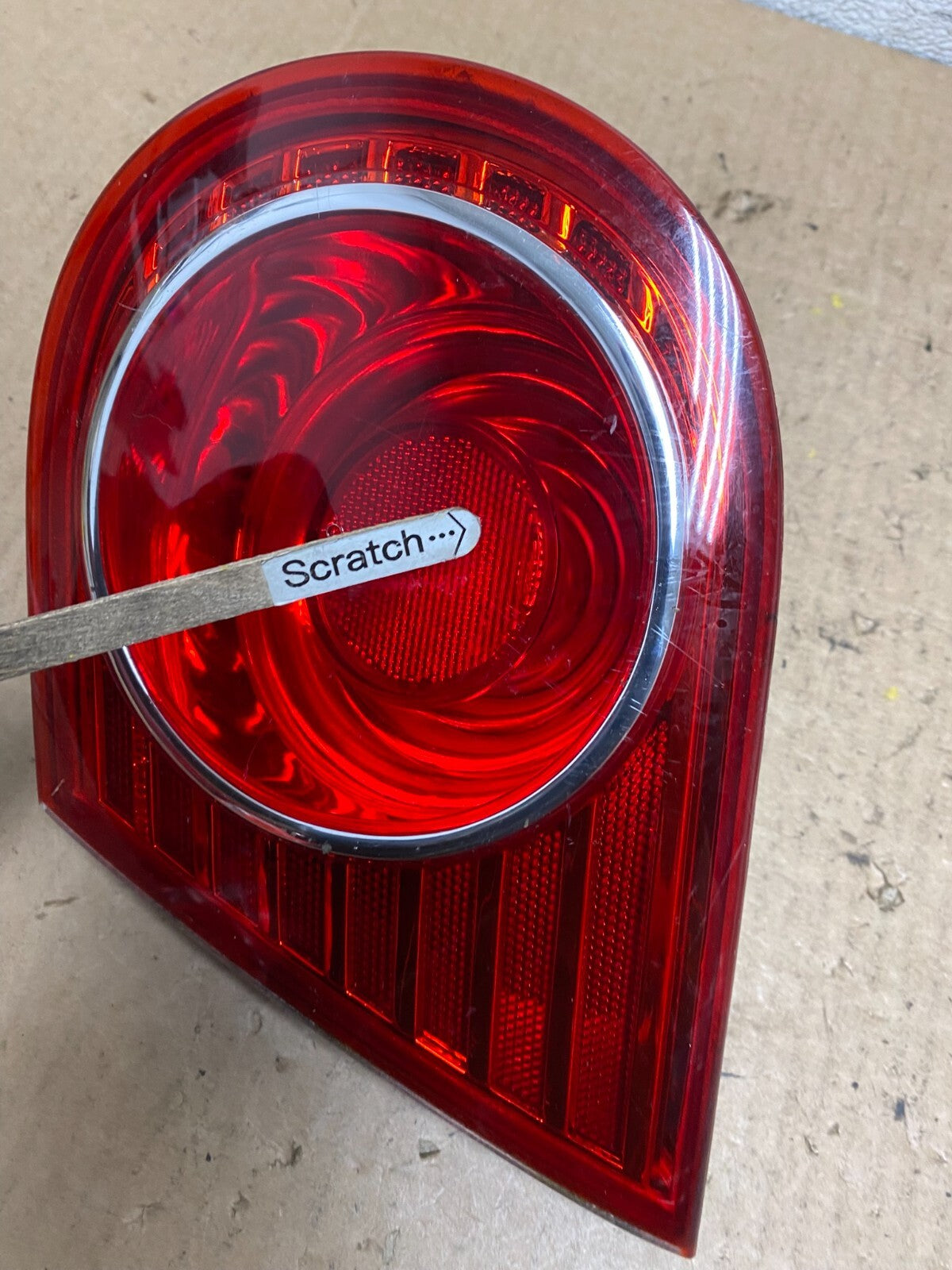 2004 2005 2006 Kia Amanti Right Passenger Side Tail Light Inner OEM L8735 DW3