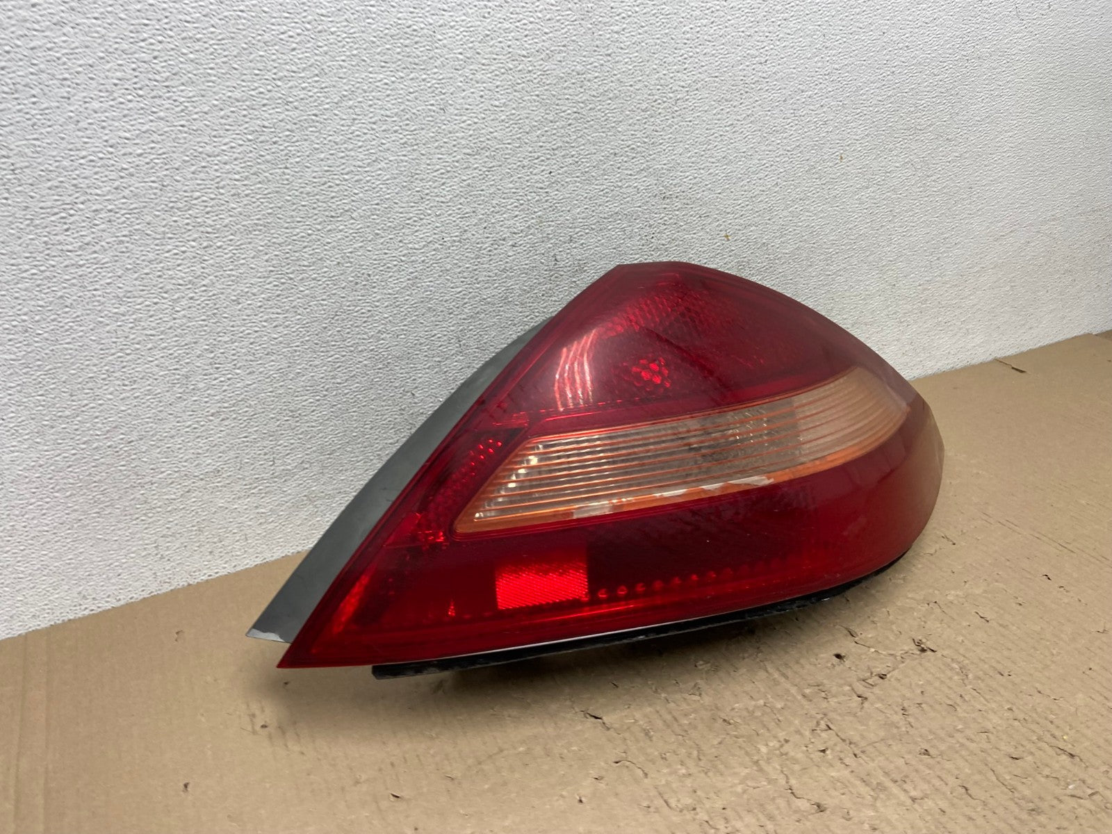 2003 2004 2005 Honda Accord Coupe Right Passenger Rh Tail Light AE9851 LK2