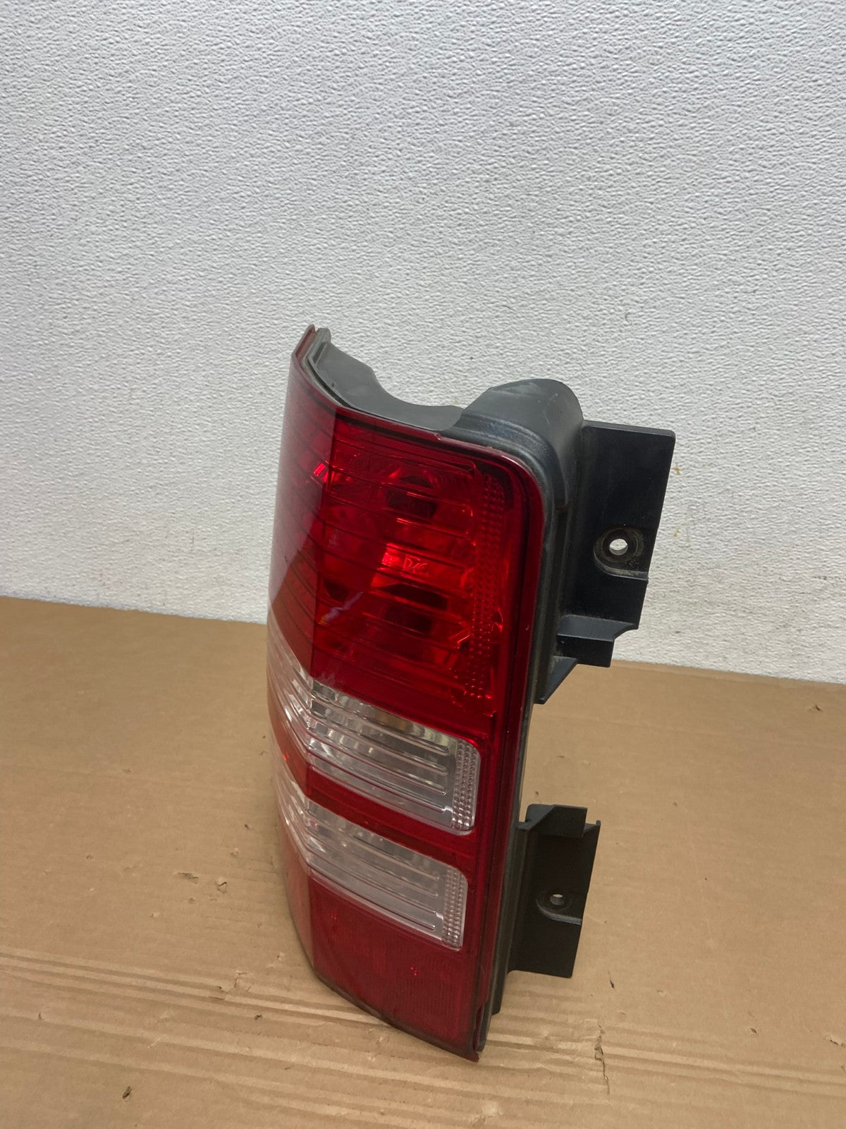 2008 to 2012 Jeep Liberty Left Driver Side Lh Tail Light AD4181 LK1