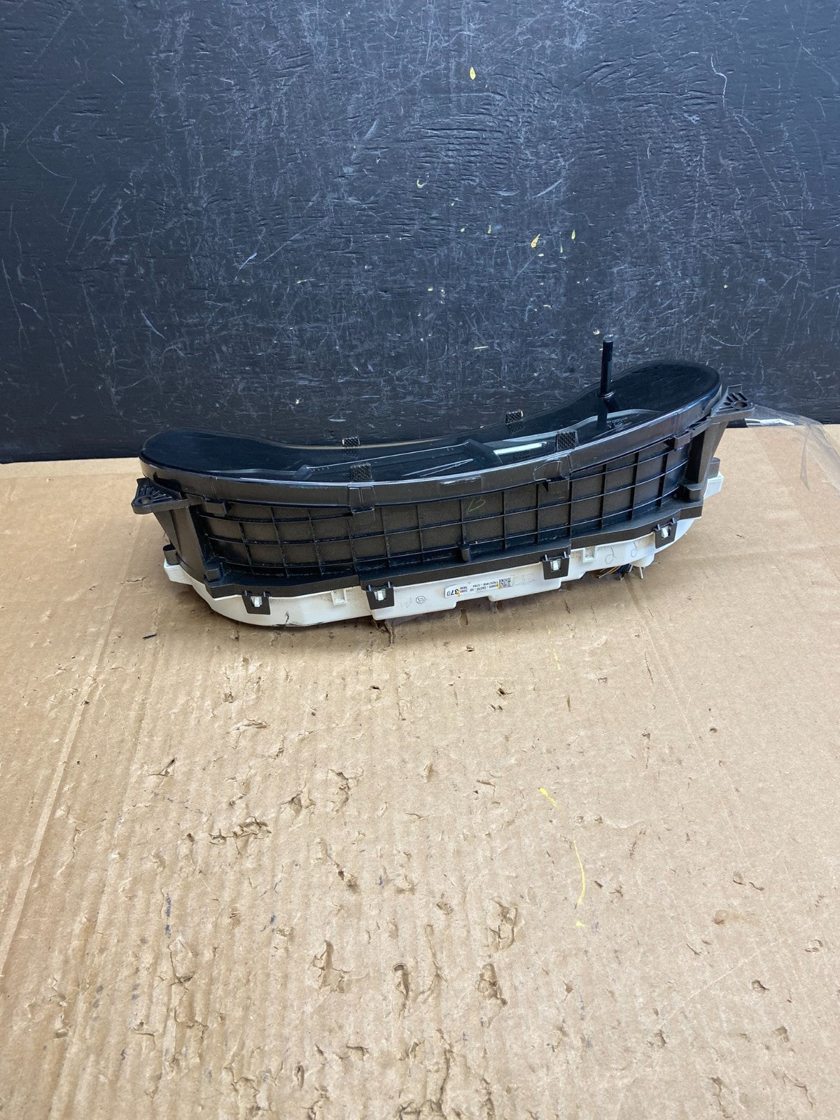 2011 Toyota Sienna Speedometer Cluster Gauge AD6904 DG4