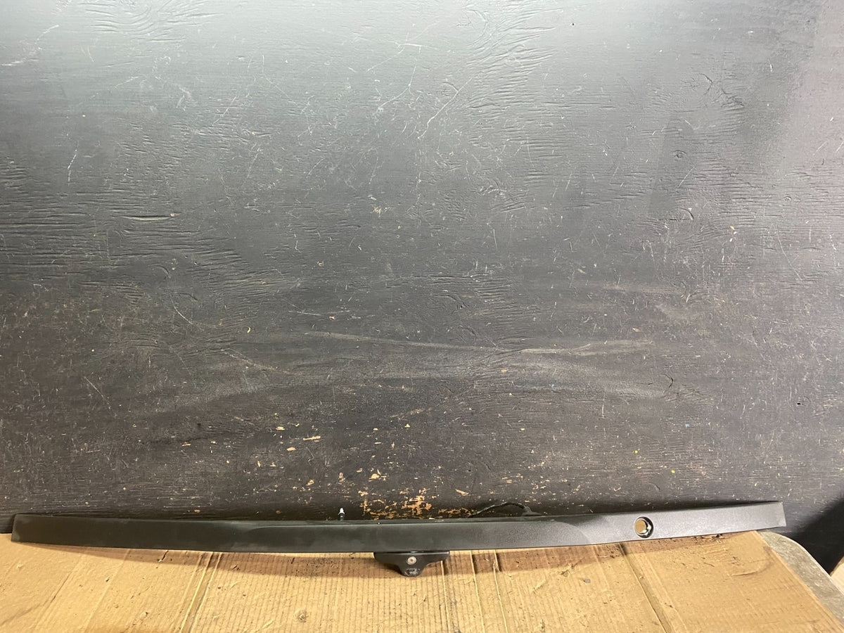 2016 2019 Ford Explorer Interceptor Rear Tailgate Molding With Camera S6021 DG0