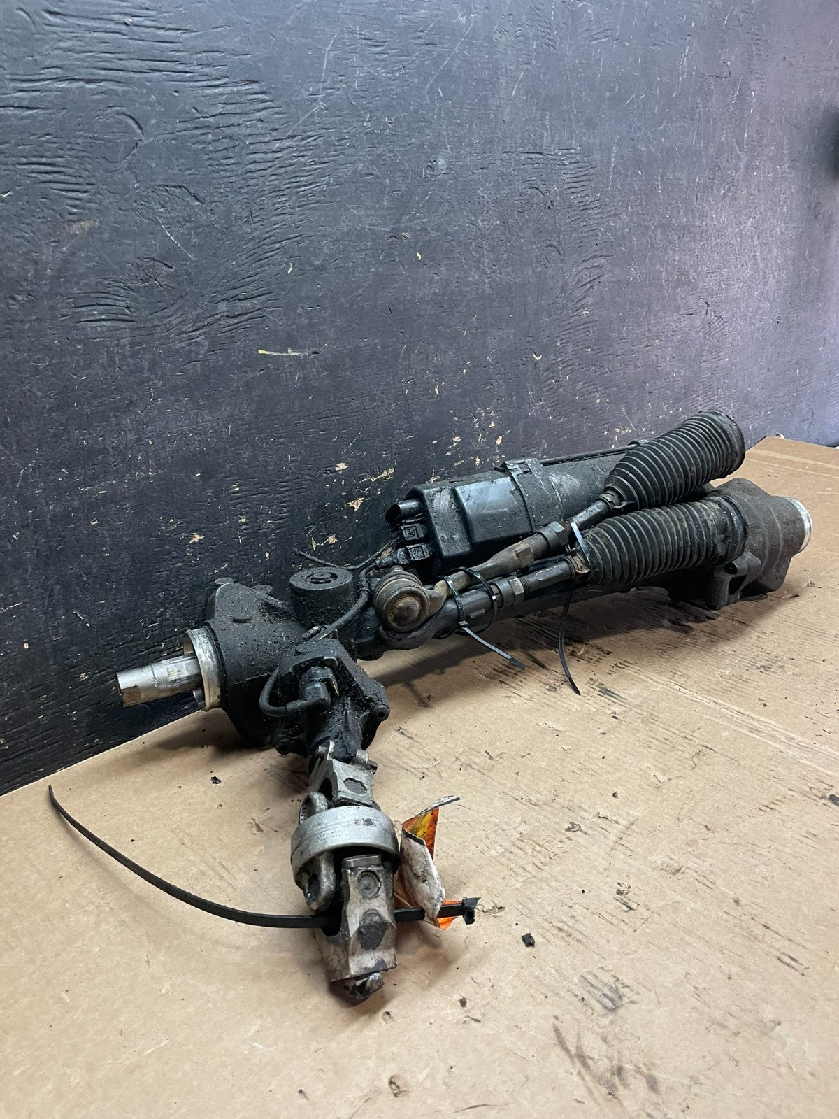 2011 BMW X3 F25 xDRIVE N52N Steering Rack And Pinion 6854535 Z58286