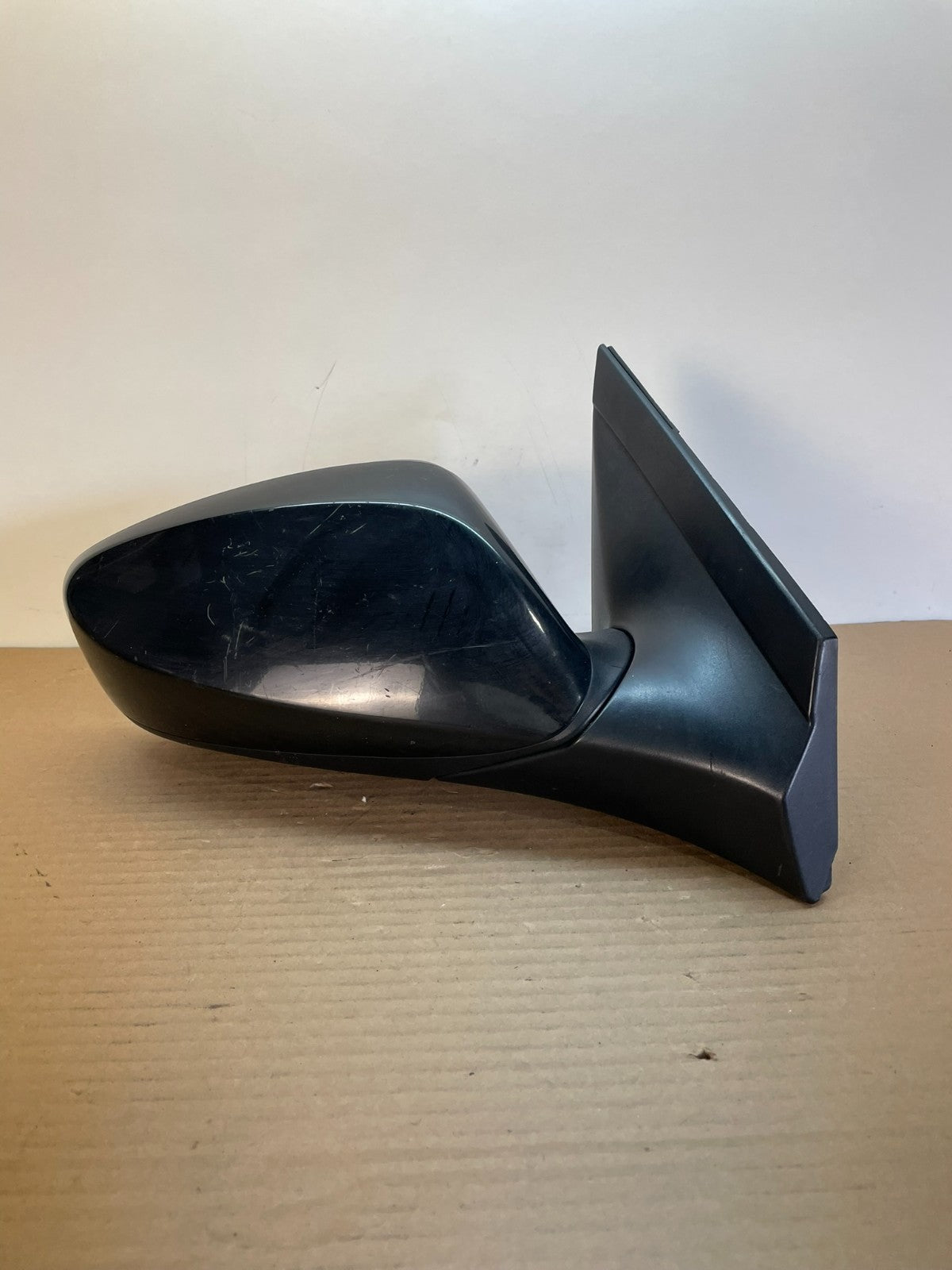 2012 to 2017 Hyundai Accent Right Passenger Side View Door Mirror ah8680 DG0