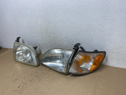 2001 2002 2003 Toyota Sienna Left+Right Side Set Headlights Halogen AF5882 DW1