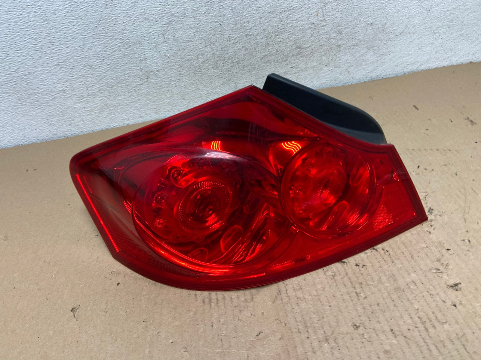 2007 to 2013 Infiniti G35 G37 Sedan Left Driver LH Side Tail Light AF3261 LK0