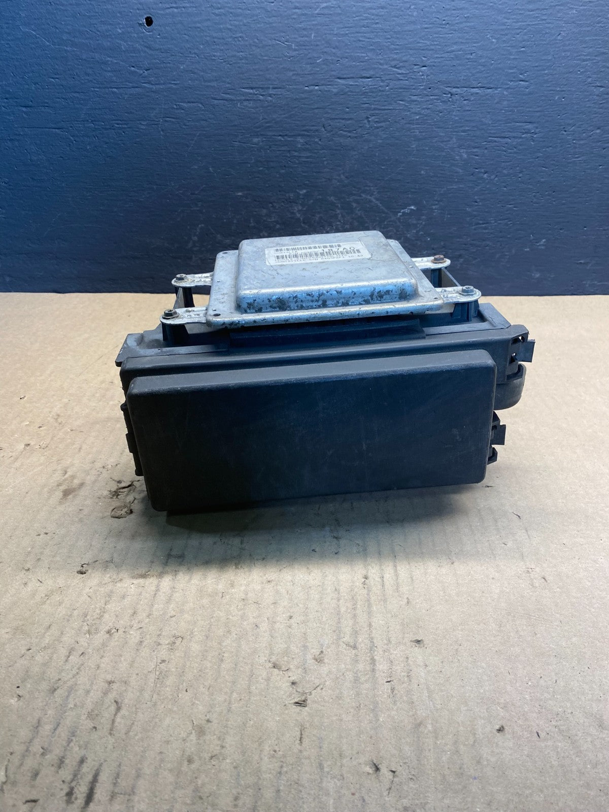 2008 Dodge Durango Multifunction Unit Module Fuse Box Body Control Oe AC0667 DG5