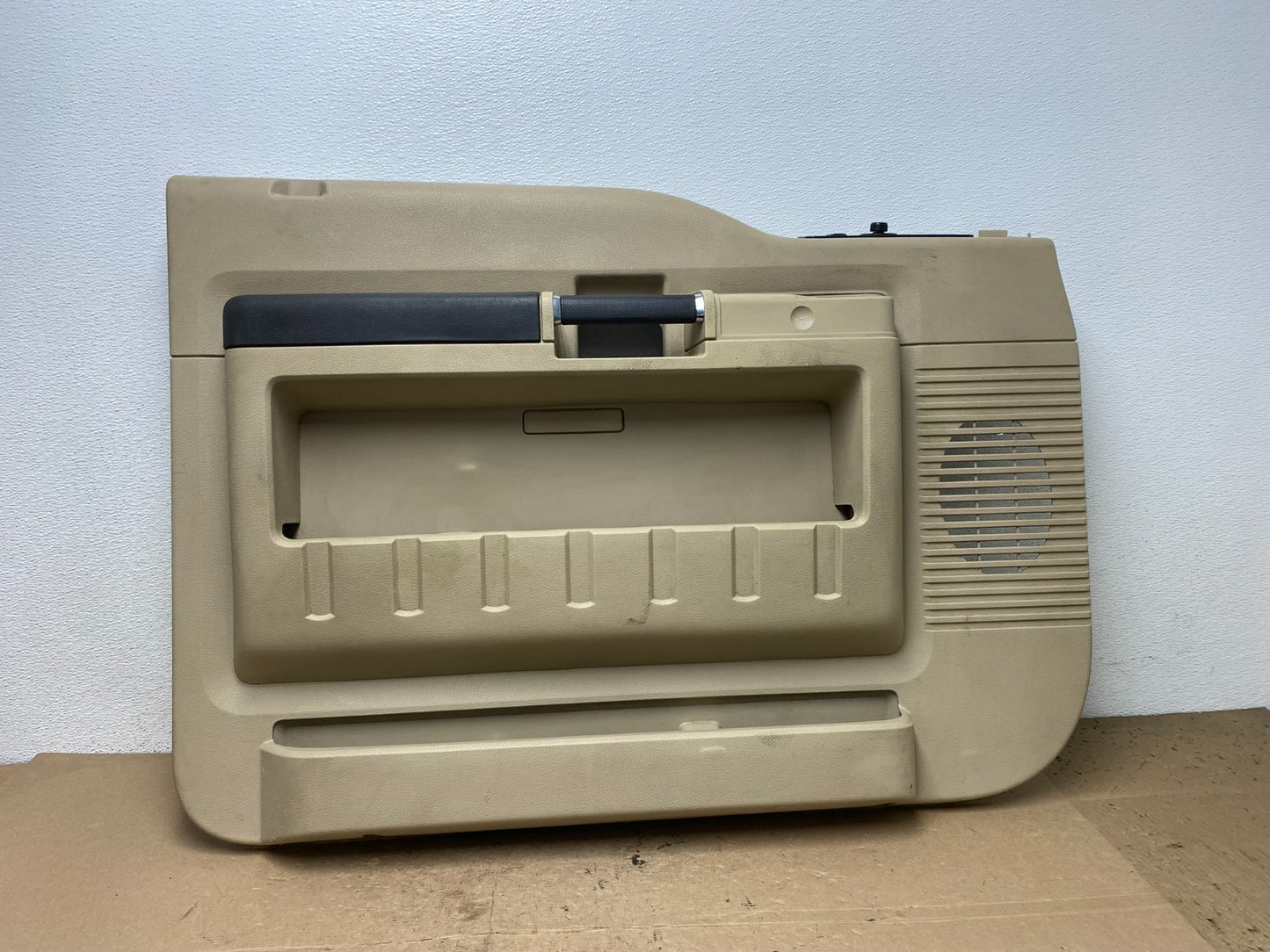 2008 to 2010 Ford F250 F350 Front Left Side Interior Door Panel AF4961 DW0