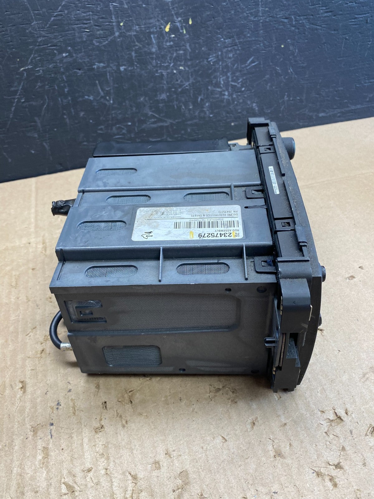 2015-2024 Chevrolet Express GMC Savana Radio AM FM mp3 Aux Input  OEM AB9571 DG1