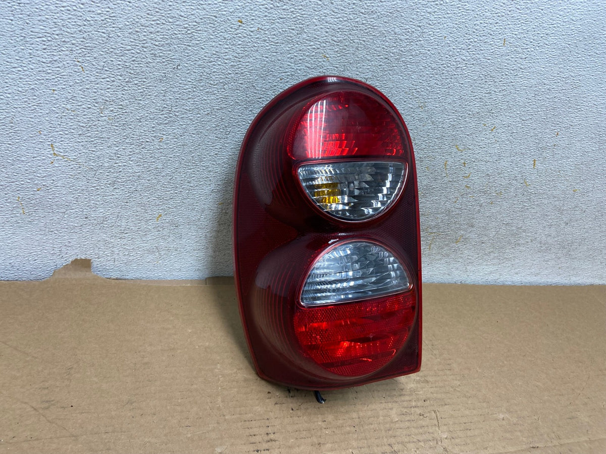 2005 2006 2007 Jeep Liberty Left Driver Lh Side Tail Light AH7898 LK0
