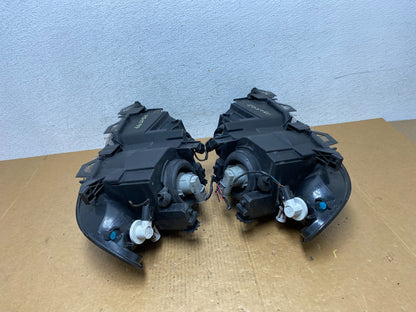 2002 to 2005 BMW 3 E46 Sedan Left+Right Set Halogen Headlights AE0597 DW9