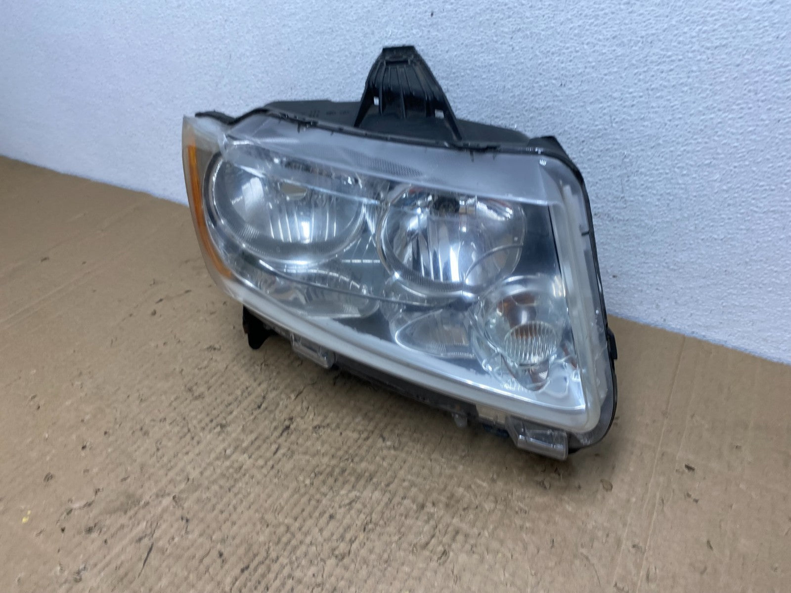 2011-2013 Jeep Grand Cherokee Right Passenger Halogen Headlight AC4104 DW1