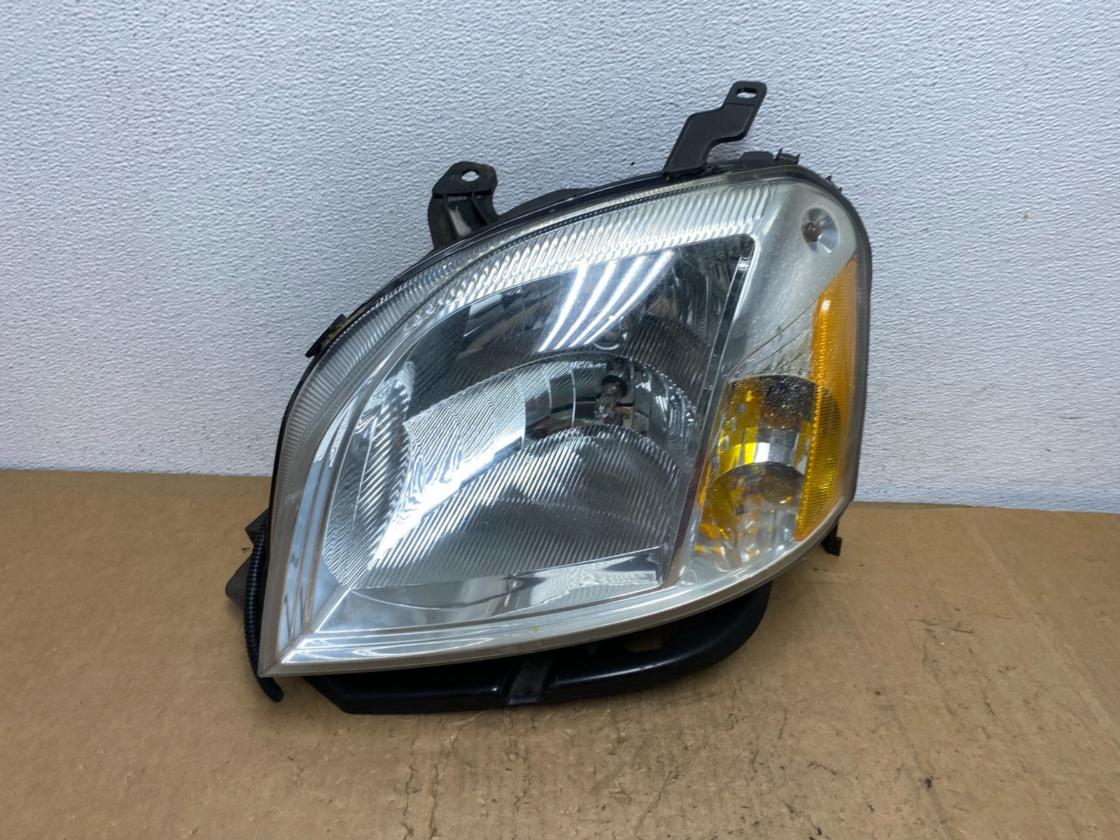 2005 2006 2007 Mercury Montego Left Driver LH Side Headlight Xenon HID AD0590 DW0