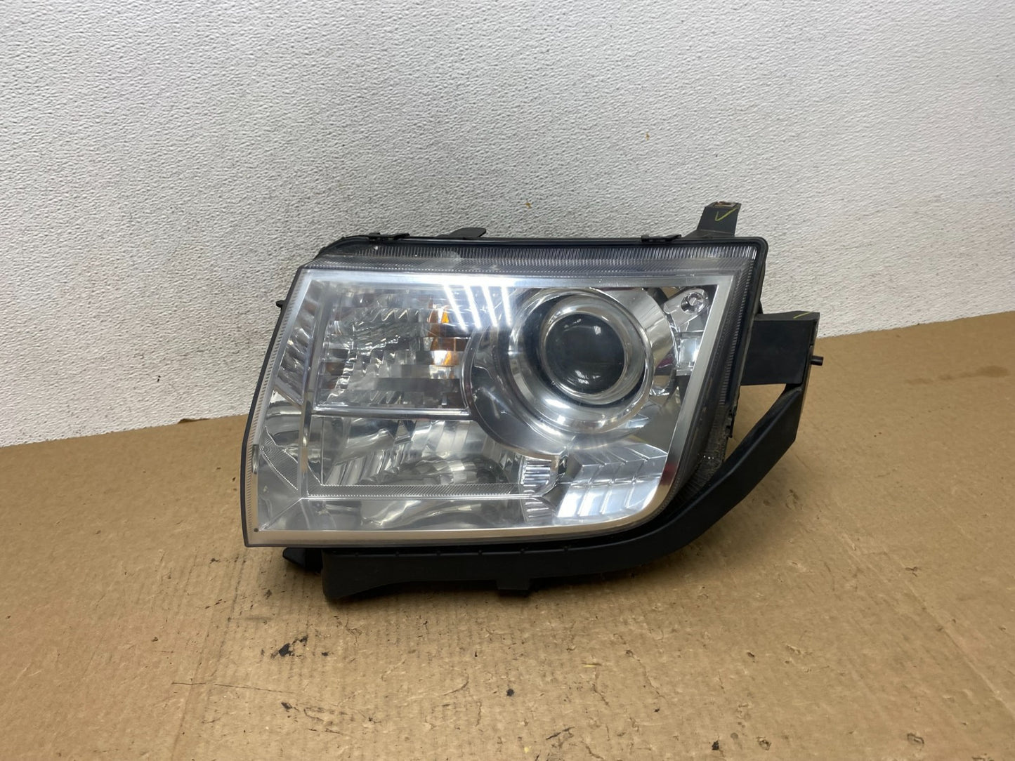 Xenon 2007 to 2010 Lincoln MKX Headlight Left Driver LH Side AF9874 DW0