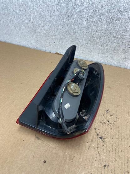 2002 2003 2004 Jeep Liberty Left Driver LH Side Tail Light AG2109 LK5