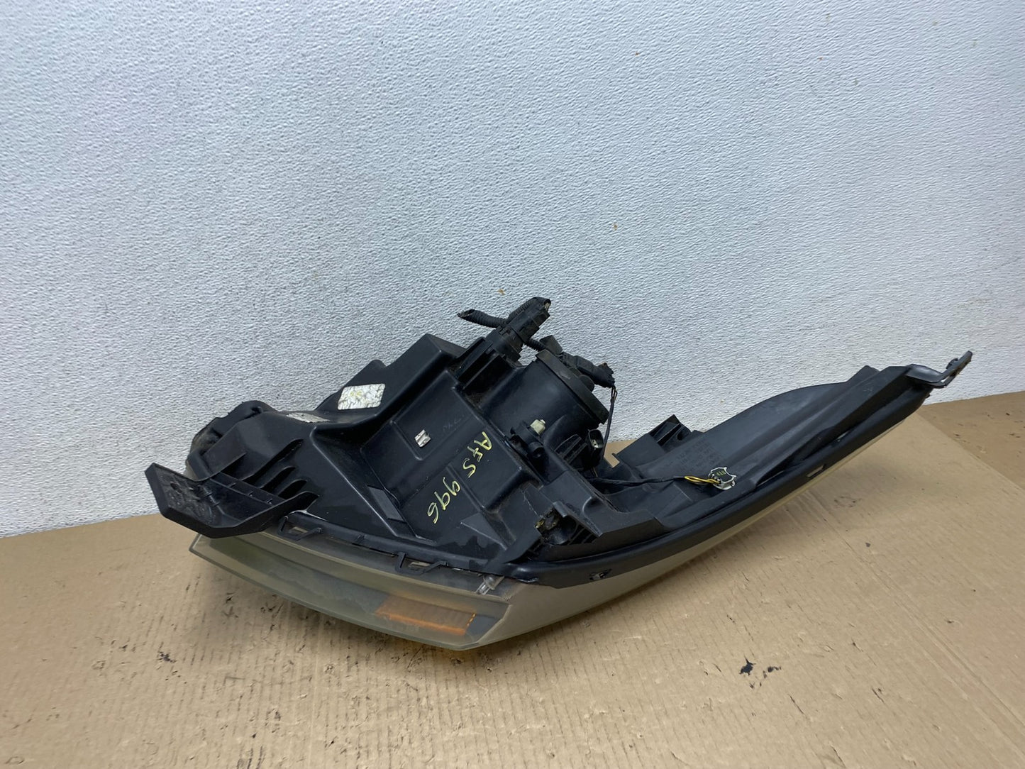 2011 to 2015 Ford Explorer Police Left Driver LH Halogen Headlight AF5996 DW7