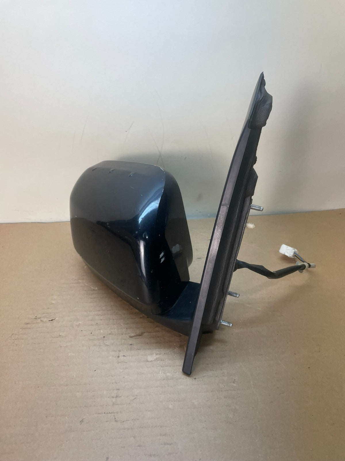 2011 to 2013 Honda Odyssey Right Passenger Door Mirrorr AH8795 DW1