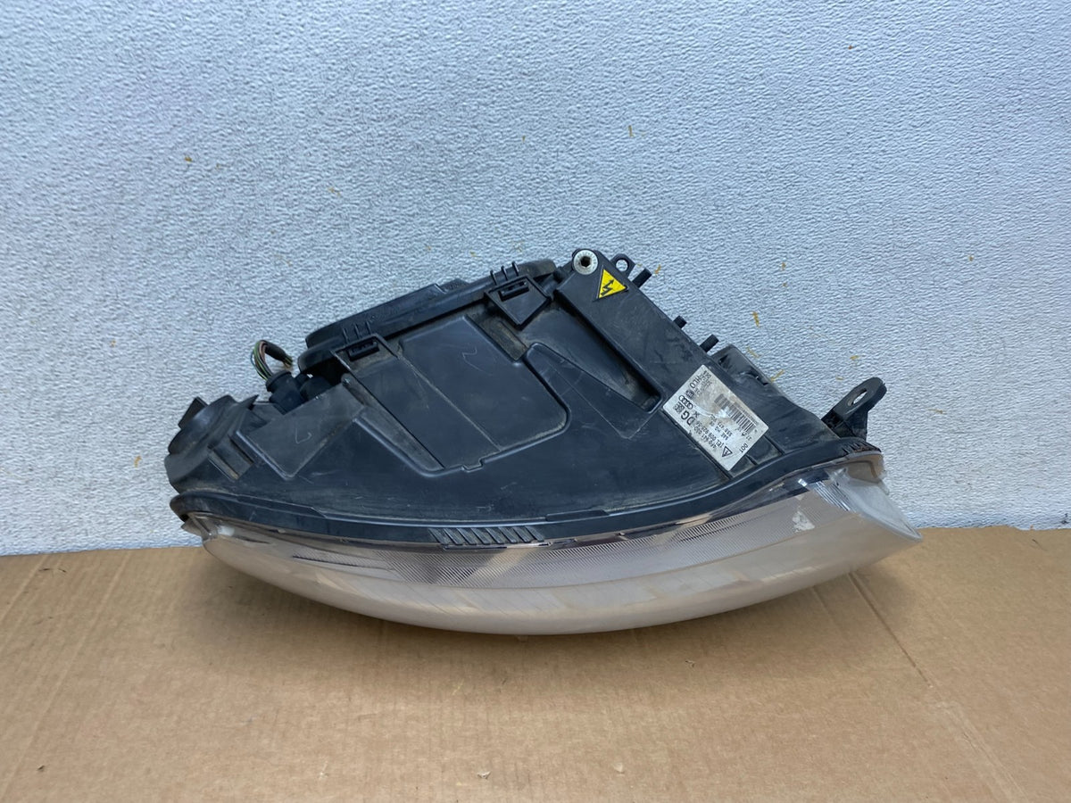 2009-2011 Audi A6 Right Passenger RH Side Headlight Xenon HID AI8376 DW5