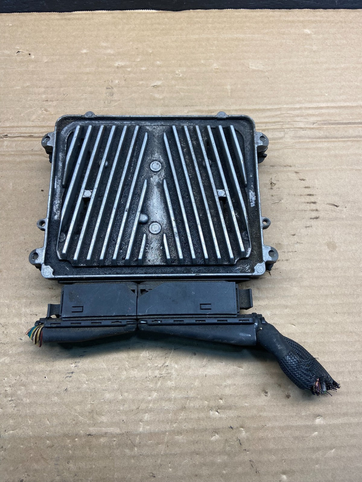 2006 to 2009 Mercedes 3.5L ECU E350 ML350 R350 Engine Computer Module AE4657 DG1