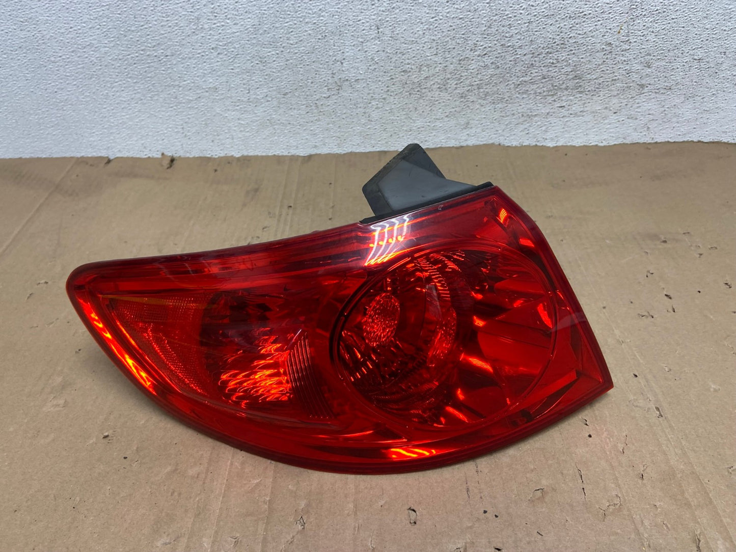 2007 - 2009 Hyundai Santa Fe Left Driver LH Side Tail Light AE9189 LK0