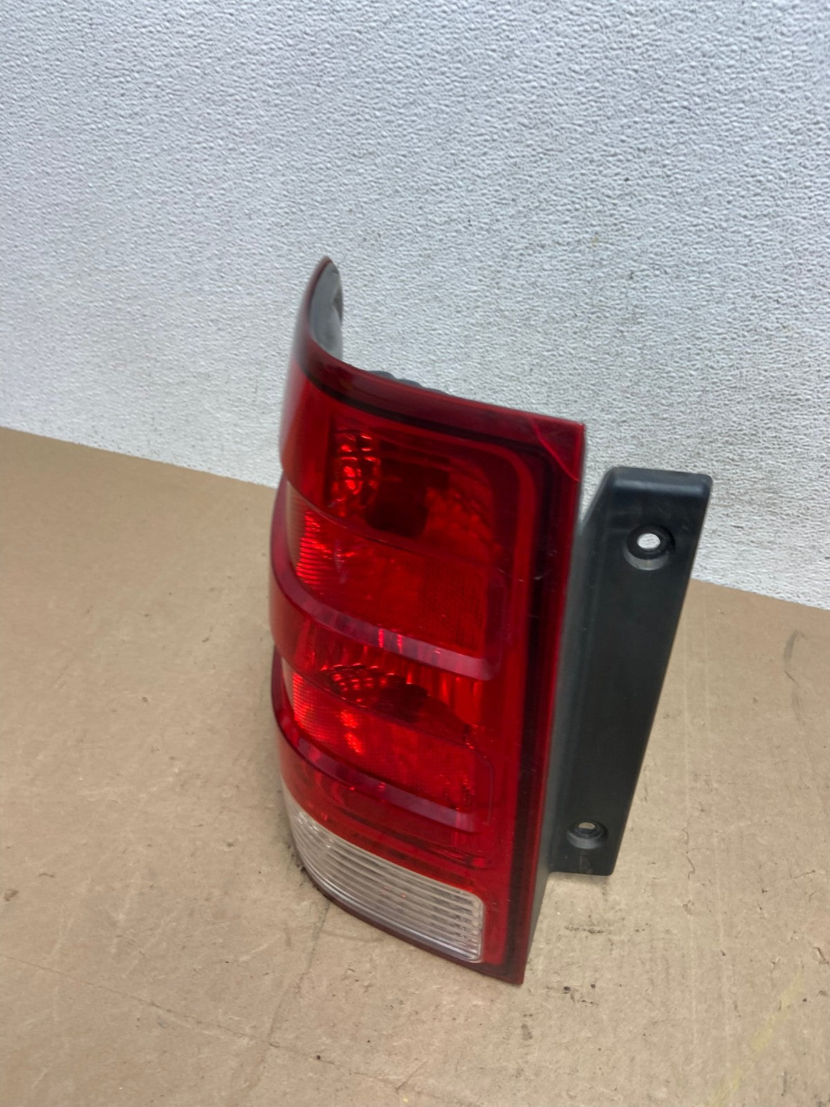 2003 2004 2005 2006 Ford Expedition Left Driver Lh Tail light AE6812 LK1