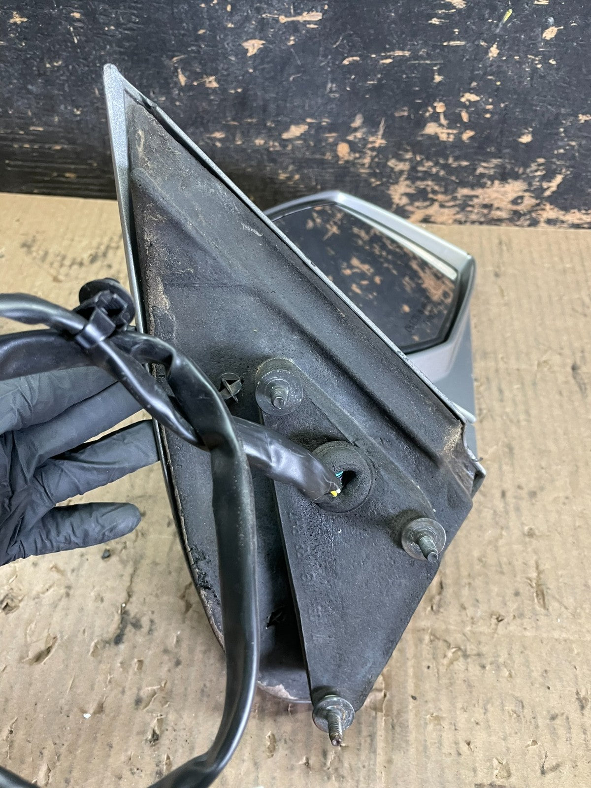 2004 to 2009 Cadillac SRX Right Passenger Rh Side Door Mirror Oem Y1597 MS4