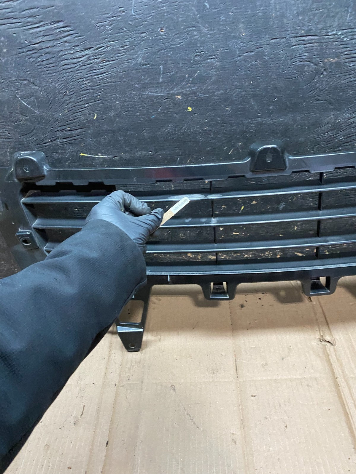 2008 - 2010 Porsche Cayenne Cover Bottom Center Grille Grill Trim W4694 DG4