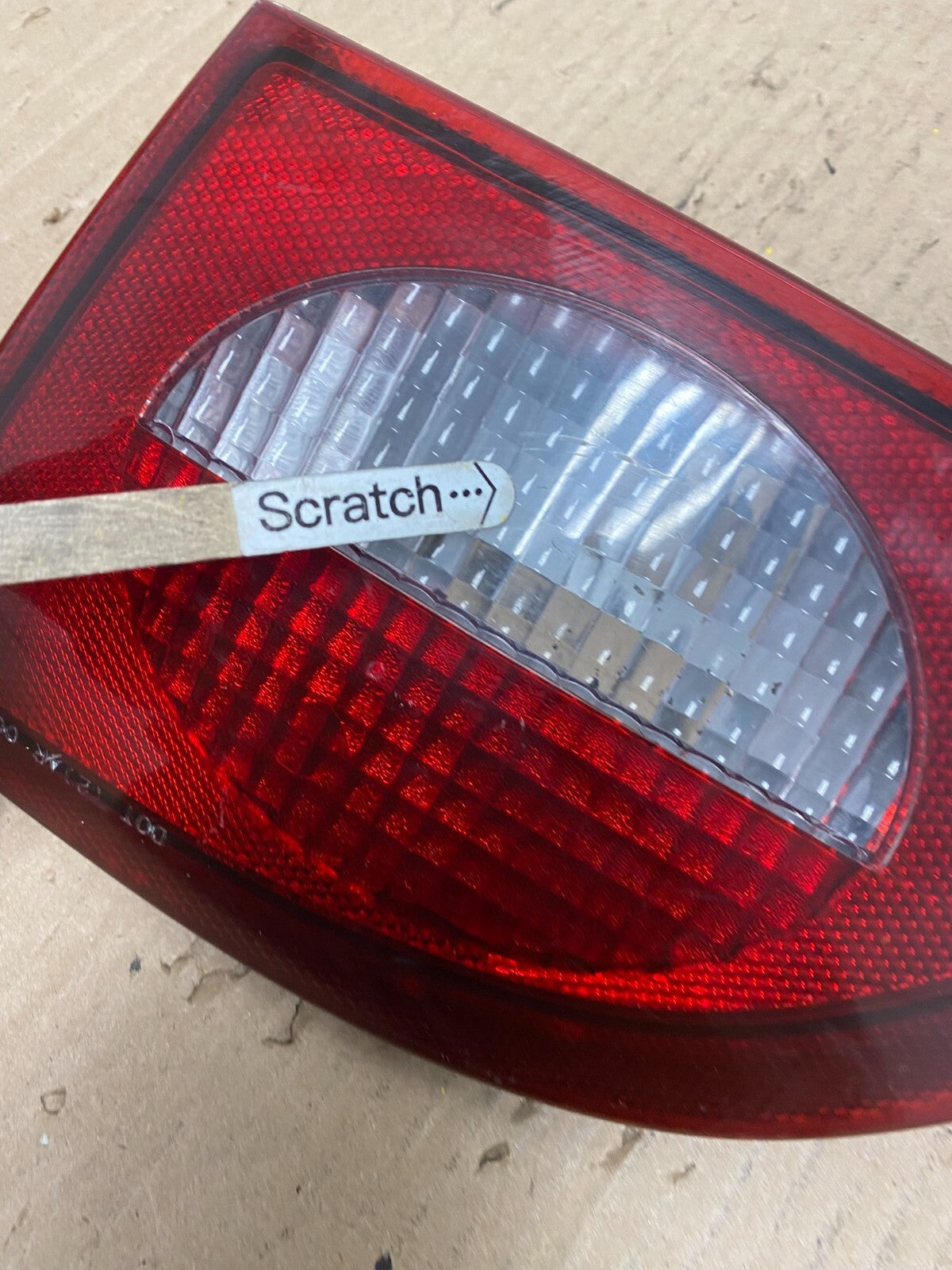 2000 to 2002 Chevrolet Cavalier Right Passenger Inner Tail Light J8086 PS3