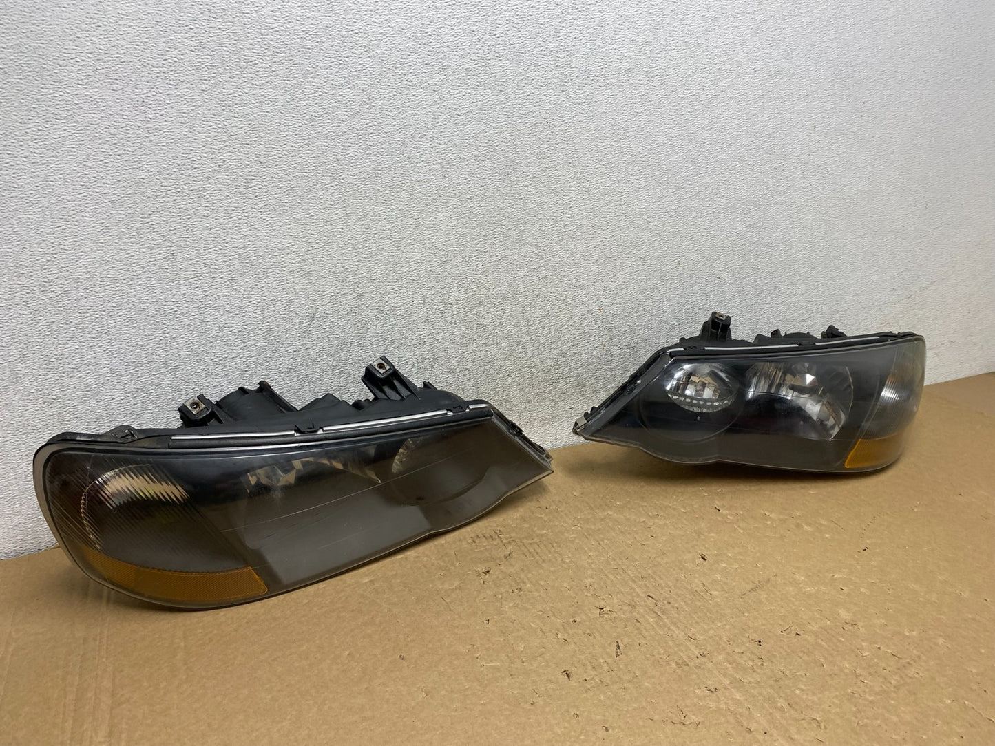 2002 to 2003 Acura TL Driver Left+Right Side HID Xenon Headlights AF7919 DW2