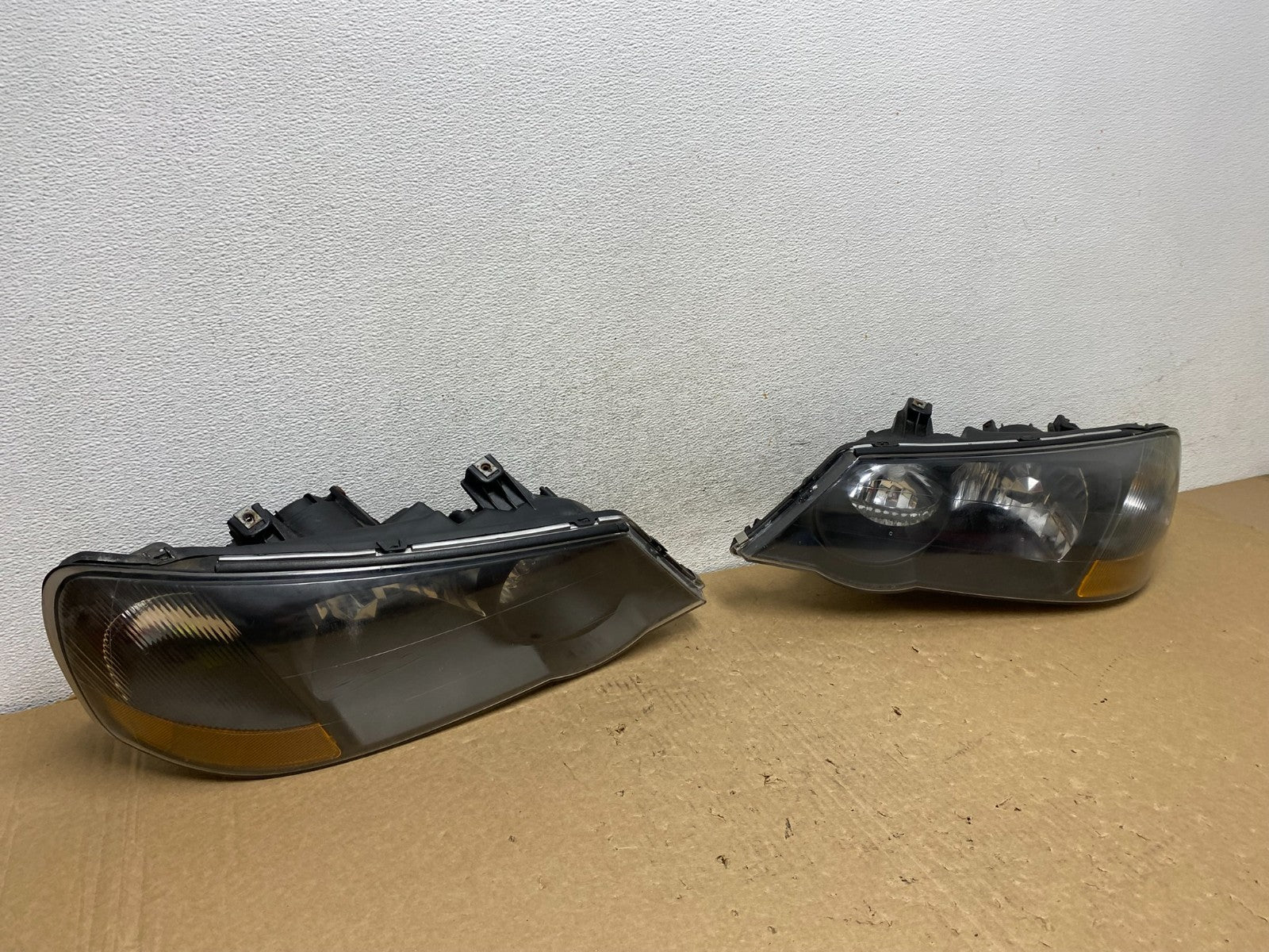 2002 to 2003 Acura TL Driver Left+Right Side HID Xenon Headlights AF7919 DW2