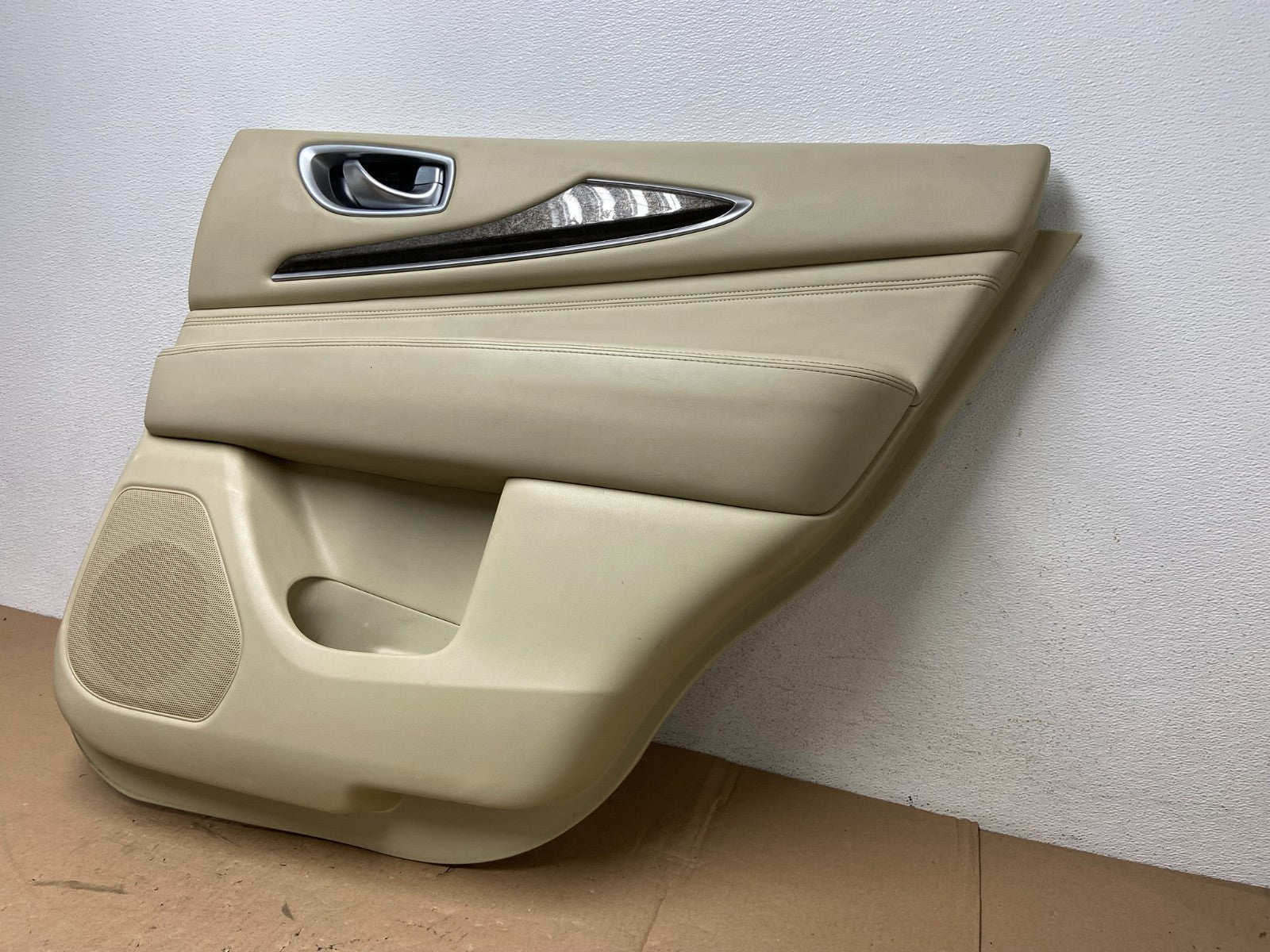 2014 to 2017 Infiniti QX60 Right Rear RH Passenger Side Door Trim Panel AG41011
