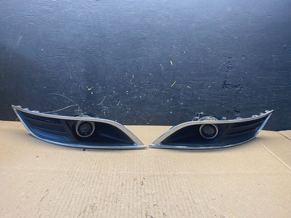 2013 to 2016 Lincoln MKT Left+Right Set Front Fog Light Bezel t1364 DG0