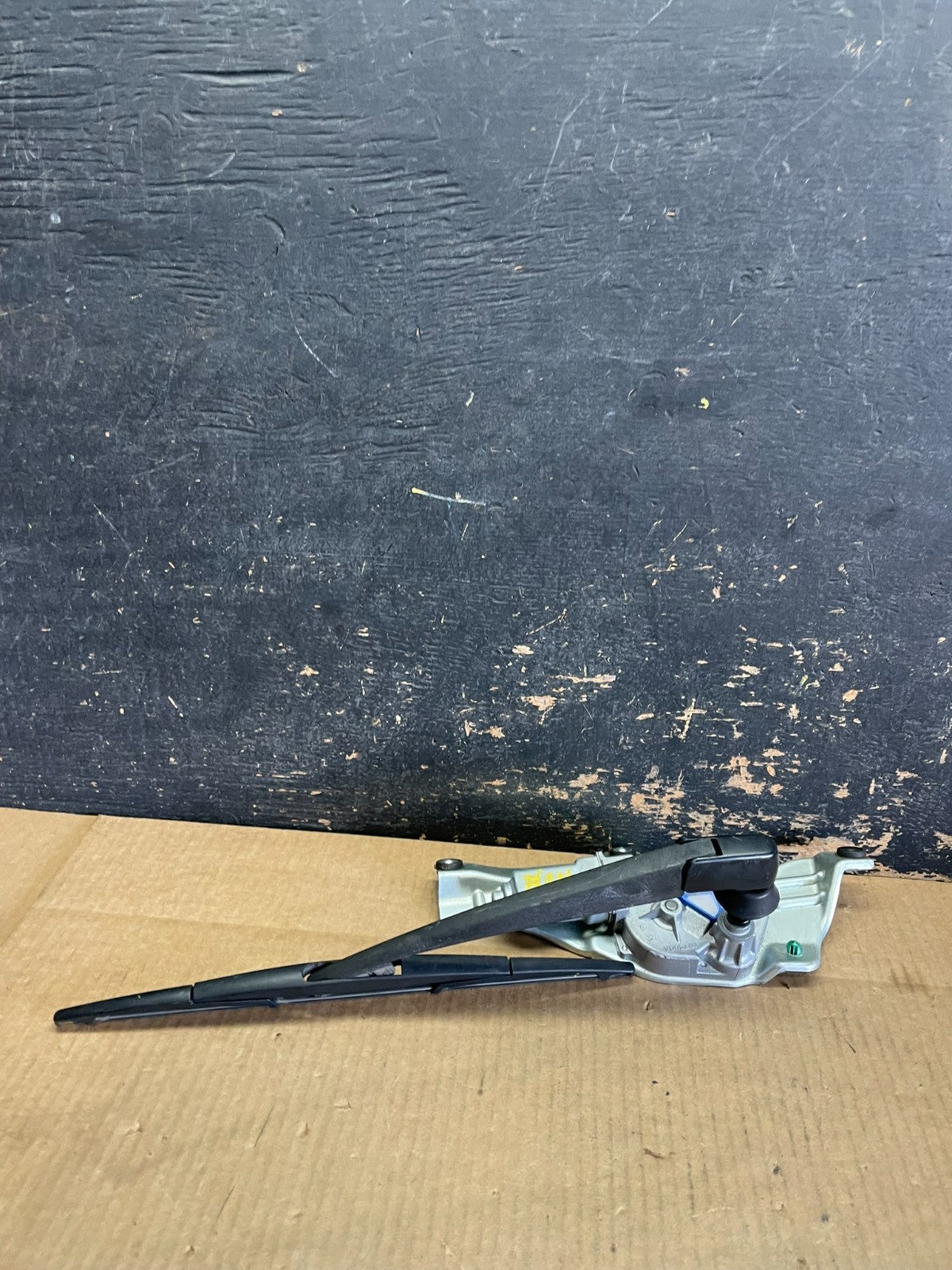 2010 to 2013 Subaru Forester Rear Windshield Washer Wiper Motor AB28443