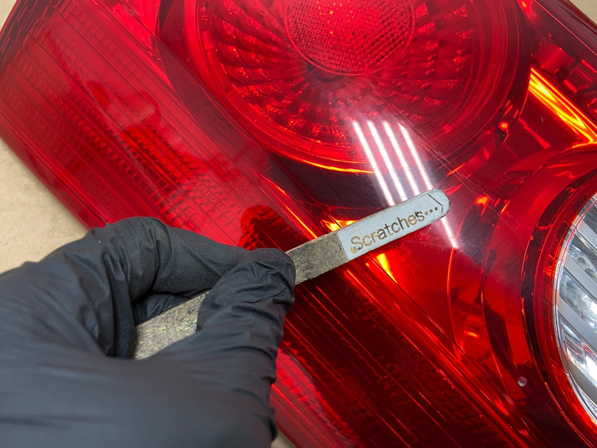 2006 to 2010 Toyota Sienna Right Passenger RH Inner Tail Light AH3127 DW3