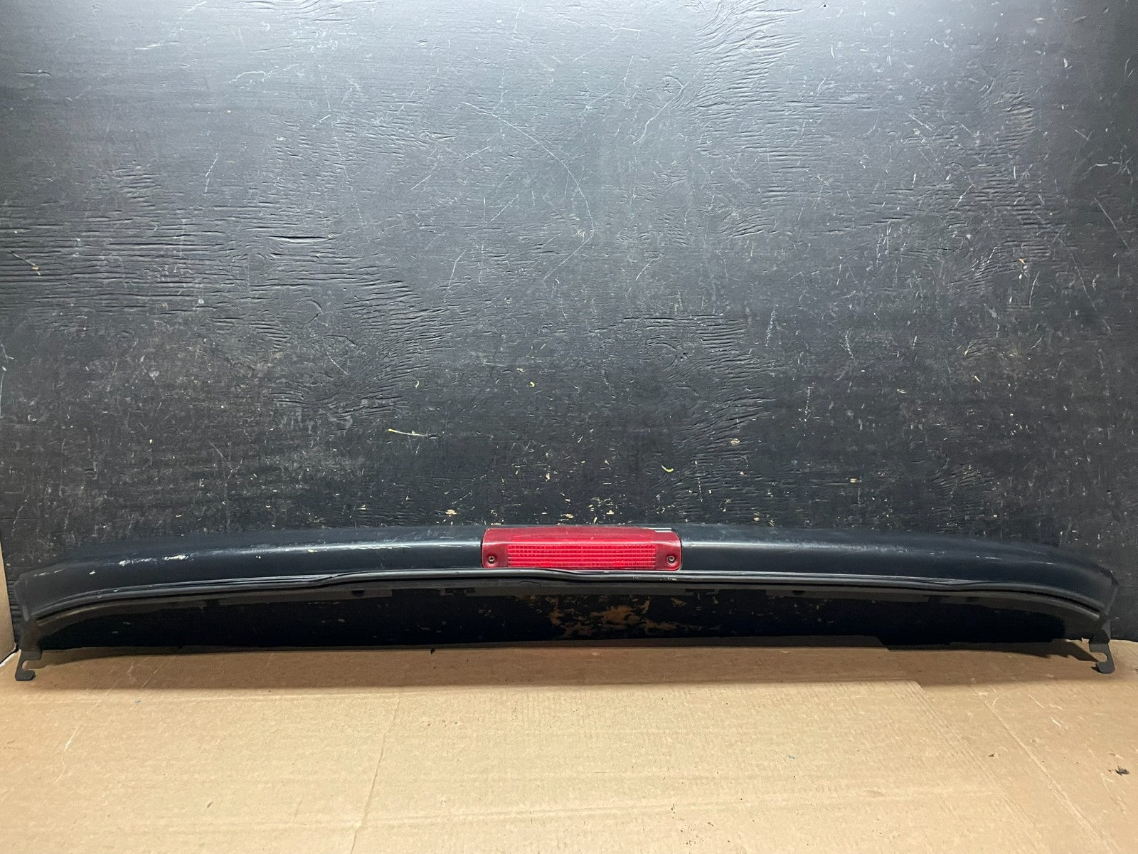 2003 to 2020 Chevrolet Express 3rd Third Brake Light Trim Spoiler Y9325 DG0