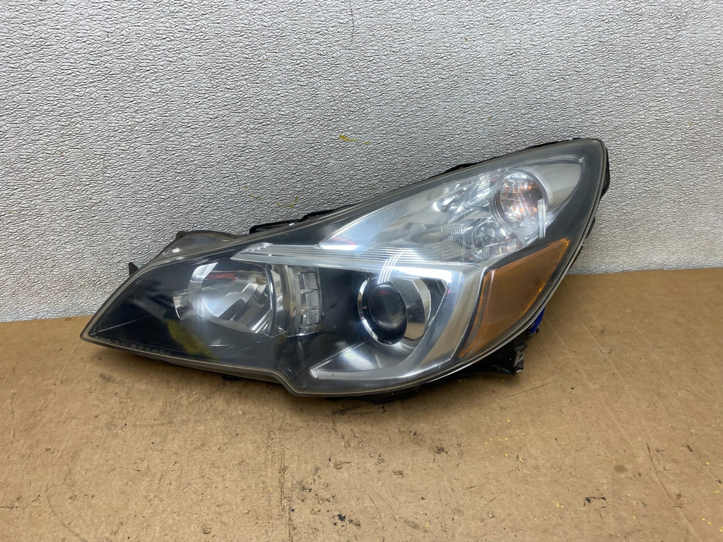 2013 2014 Subaru Legacy Outback Left Driver Halogen Headlight X7192 DW0