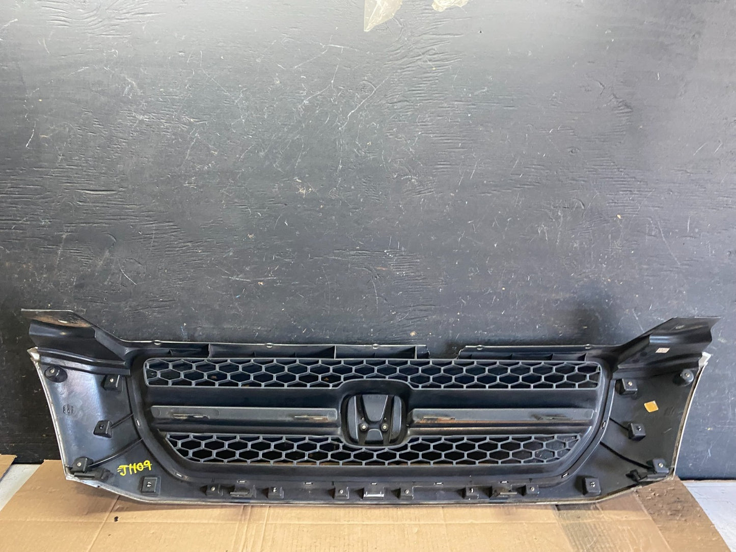 2003 2004 2005 Honda Pilot Front Upper Grill Grille Q0484 DG7