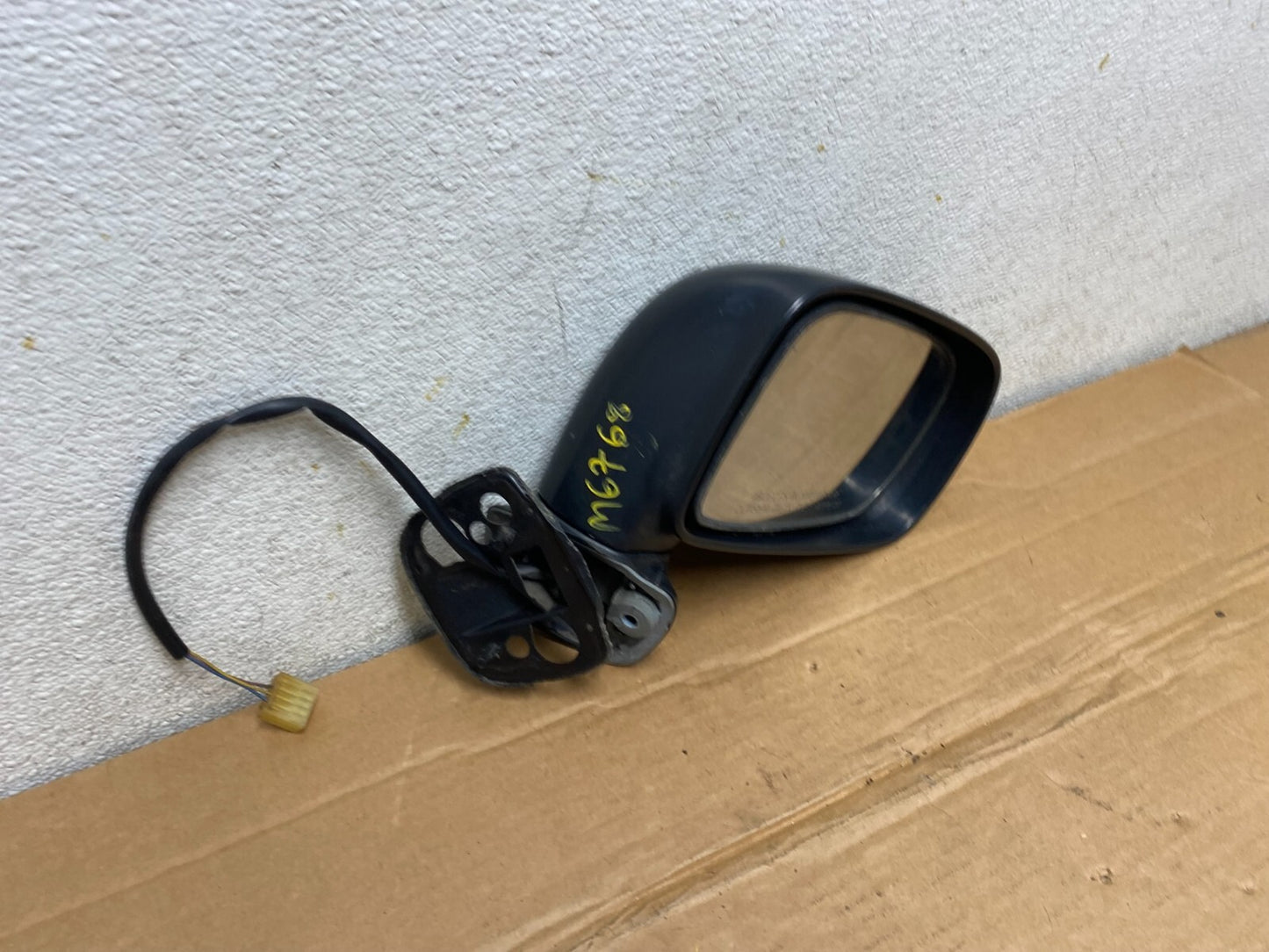 2002 to 2004 Suzuki Aerio Right Passenger RH Side View Door Mirror M6768 OEM DG7