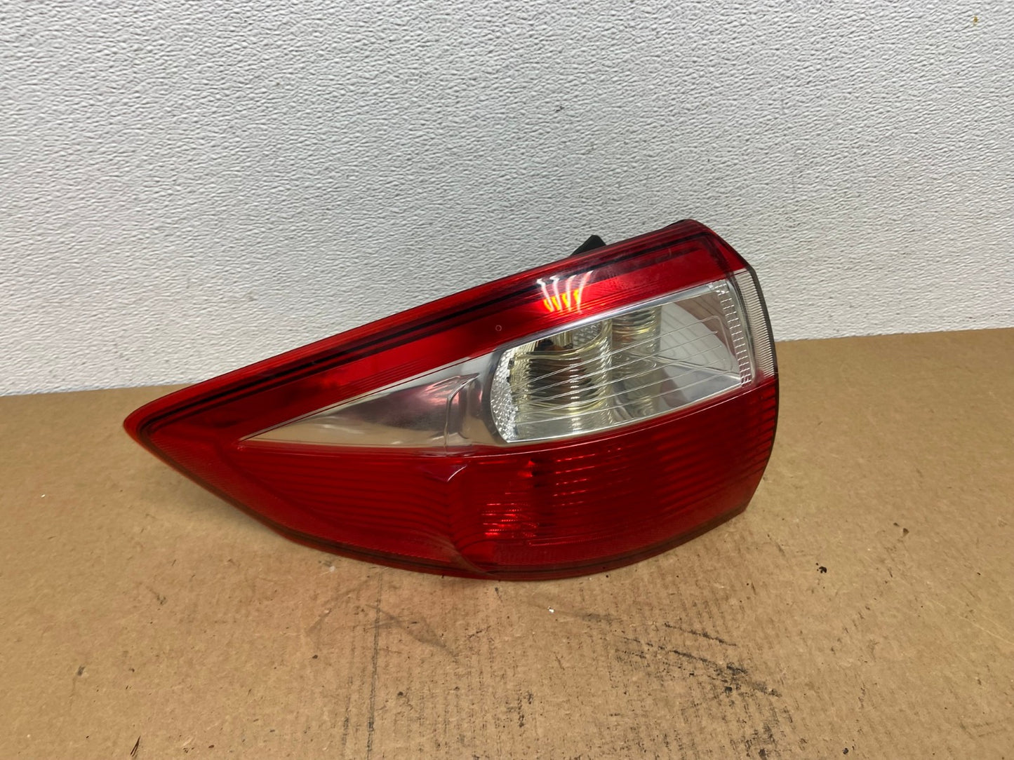 2013 to 2016 Ford C-Max Left Driver Side Tail light OEM AC2885 LK0
